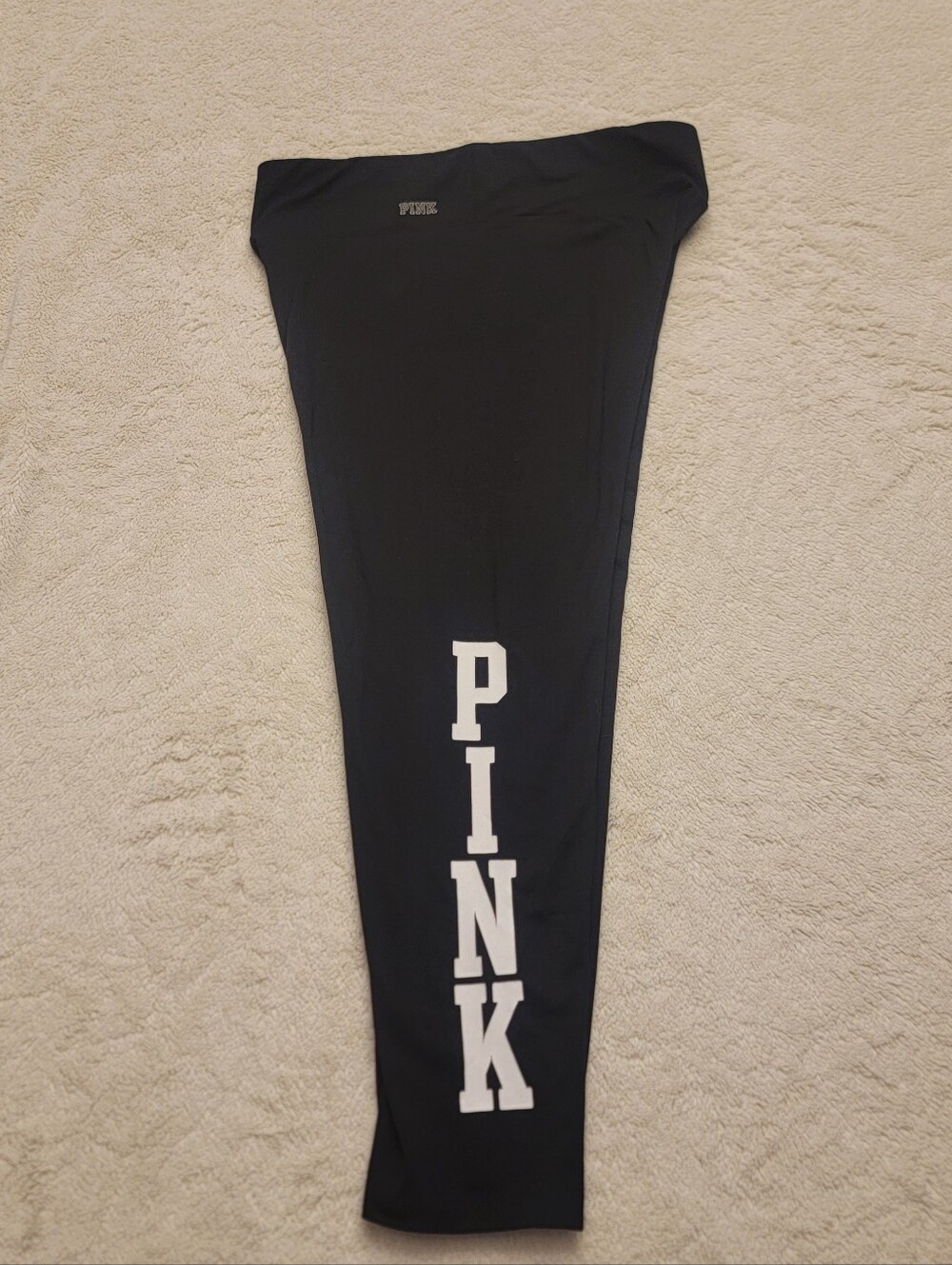 Victoria Secret PINK Black Ultimate Crop Leggings With White Vertical Logo